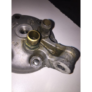 KP PIECES  culasse 1990 bas moteur