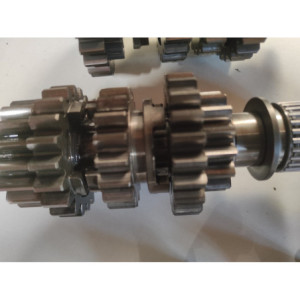 KP PIECES  boite de vitesse 1990 1991 bas moteur