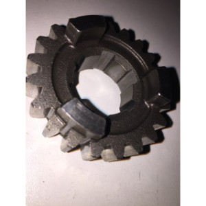 KP PIECES  pignon de 4 arbre secondaire bas moteur