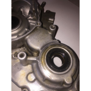 KP PIECES  carter moteur gauche 1990 bas moteur
