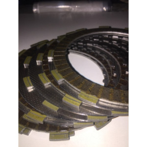 KP PIECES  embrayage 125/144/150/200 2004 bas moteur