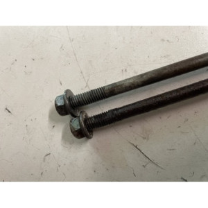 axe support moteur yz 80 1986 1992