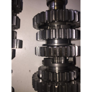 KP PIECES  boite de vitesse 2004 bas moteur