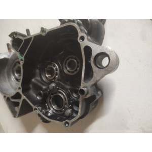carter moteur droit cr 125 1986