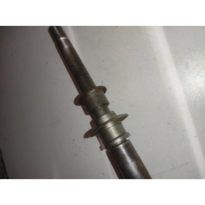 axe de roue avant rm 125/250 1989 1995