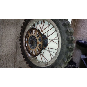 roue arrière rm 125/250 1983