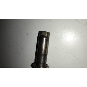 axe de roue avant rm 125 et 250 1989 1995