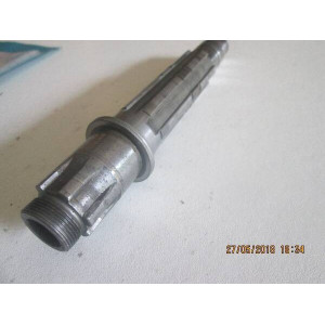 KP PIECES  arbre secondaire 1982 1983 1985 1986 1987 bas moteur