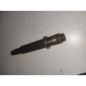 KP PIECES  arbre secondaire 1982 1983 1985 1986 1987 bas moteur