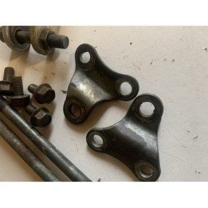 support moteur yzf 250 2001 2004