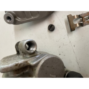 étrier de frein avant rm 125/250 1996 2000
