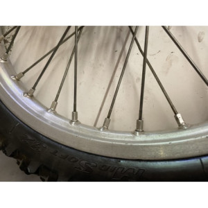 roue avant rm 250 1997 2000