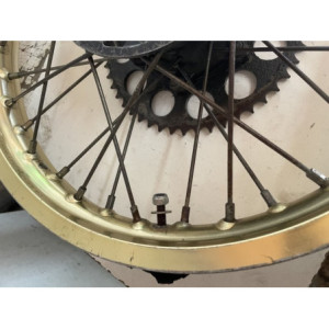 roue arrière rm 125 1985