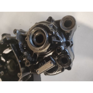 KP PIECES  demie carter moteur gauche bas moteur