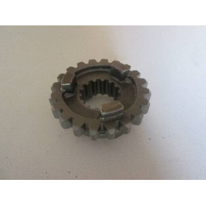 KP PIECES  pignon de 5 eme arbre secondaire bas moteur