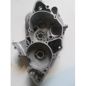KP PIECES  demie carter moteur droit bas moteur