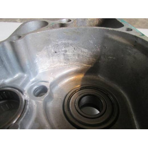 KP PIECES  demie carter moteur gauche bas moteur