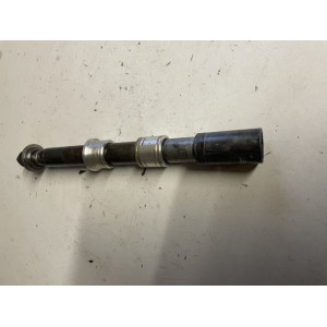 axe roue avant yamaha yz 125/250 1999 2004 yzf 426 2000 2001