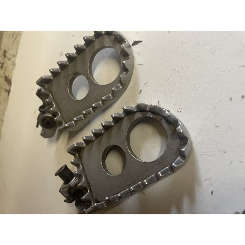 cale pied crf 250 2004 2009 cr 125/250 2004 2007 cale pied crf 250 2004 2009 cr 125/250 2004 2007