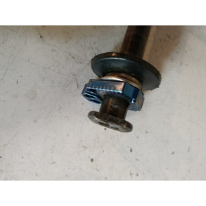 axe roue arrière yzf/wrf 250 /450 2001 2004 yz 125/250 1999 2004