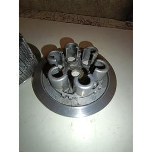 noix embrayage cr 250  1992 2007 crf 450 2002 2003