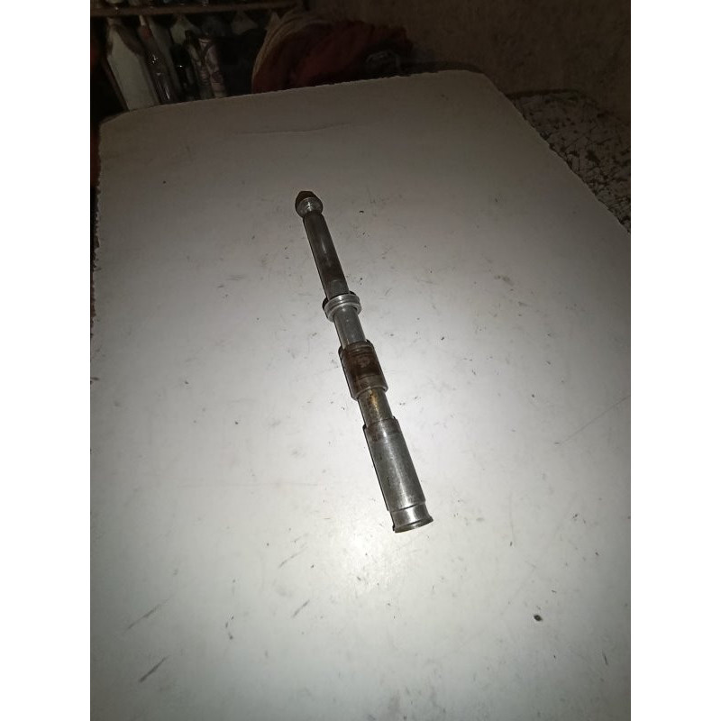 axe roue avant ktm 250/300/360 exc 1997 1999 axe roue avant ktm 250/300/360 exc 1997 1999