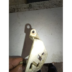 protection étrier arrière yz 125/250 1993 1994