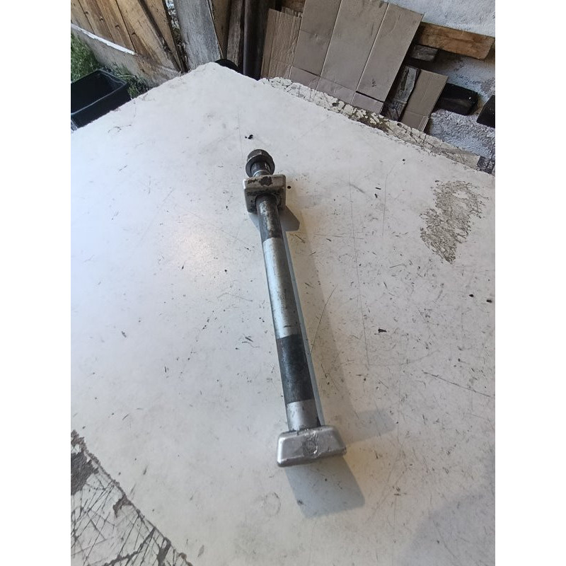 axe roue arrière husqvarna wr/cr 125 1999 2000