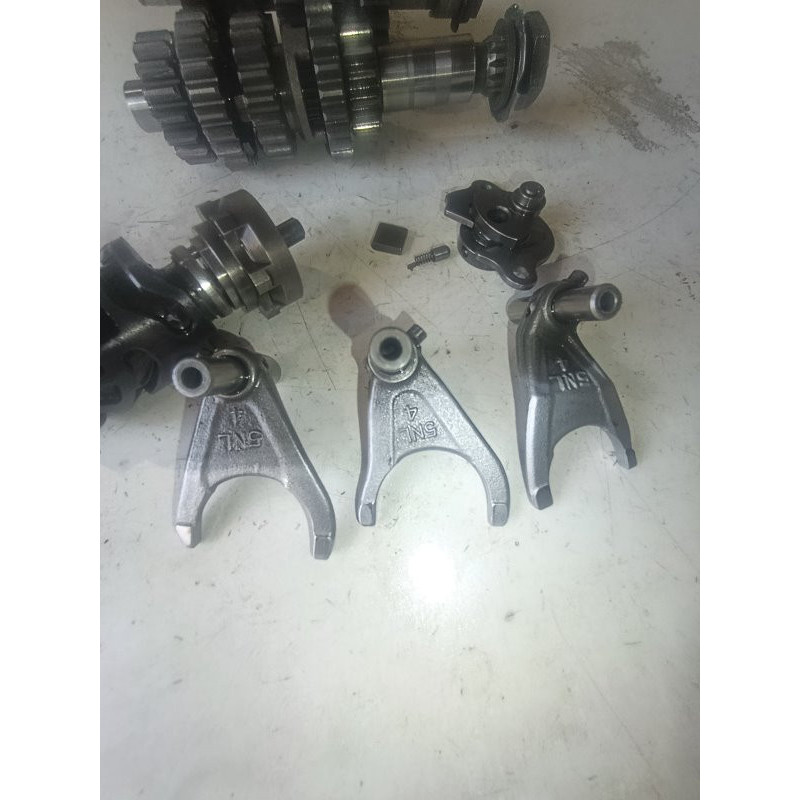 boite de vitesse yzf 250 2002 2007