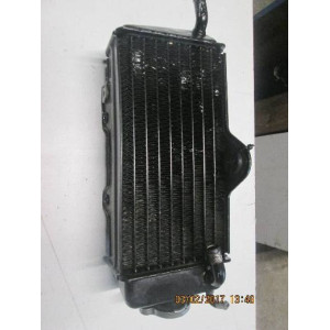 KP PIECES  radiateur droit 1986 1987 Pièces occasion 2 temps