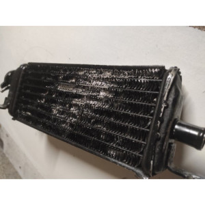 KP PIECES  radiateur droit 1986 1988 Pièces occasion 2 temps