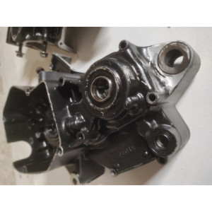 KP PIECES  carter moteur droit 1990 1992 Pièces occasion 2 temps