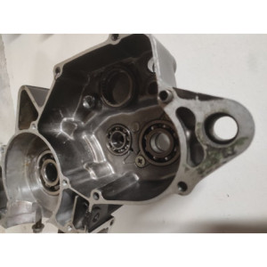 KP PIECES  carter moteur droit 1990 1992 Pièces occasion 2 temps