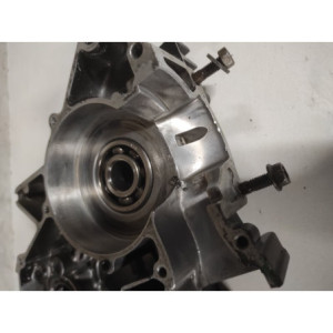 KP PIECES  carter moteur droit 1990 1992 Pièces occasion 2 temps
