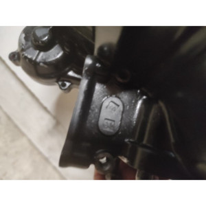 KP PIECES  carter moteur droit 1990 1992 Pièces occasion 2 temps